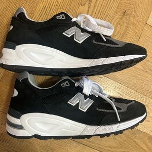 New Balance Black Made in USA 990v3 Sneakers
